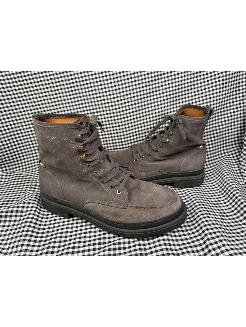 Allen Edmonds Sawyer Waterproof Boots Men 13 D Gray Suede Moc Toe Lug Sole 5860